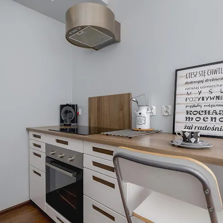 Daire Osiedle Tysiaclecia - Nowoczesne Z Biurkiem Do Pracy Zdalnej I Parkingiem By Renters *