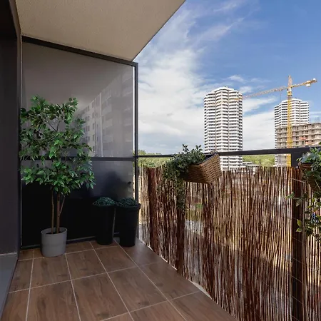 Apartment Osiedle Tysiaclecia - Nowoczesne Z Biurkiem Do Pracy Zdalnej I Parkingiem By Renters *