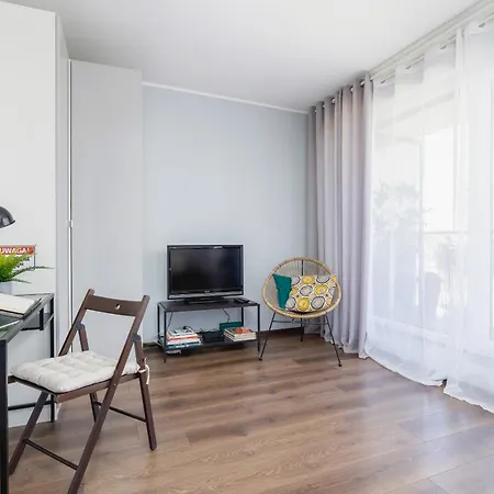 Daire Osiedle Tysiaclecia - Nowoczesne Z Biurkiem Do Pracy Zdalnej I Parkingiem By Renters Katoviçe