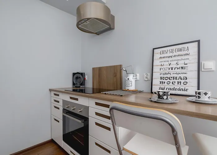 Appartement Osiedle Tysiaclecia - Nowoczesne Z Biurkiem Do Pracy Zdalnej I Parkingiem By Renters *