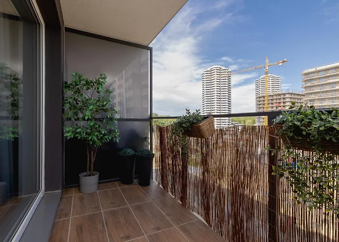 Appartement Osiedle Tysiaclecia - Nowoczesne Z Biurkiem Do Pracy Zdalnej I Parkingiem By Renters *