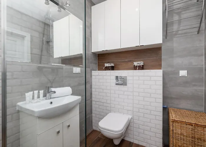 Osiedle Tysiaclecia - Nowoczesne Z Biurkiem Do Pracy Zdalnej I Parkingiem By Renters Appartement *